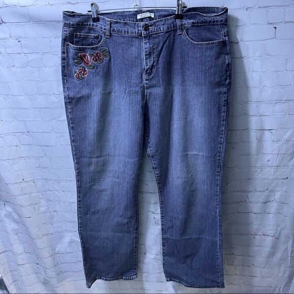 LIZ CLAIBORNE🌺High Waist Embroidered👖Jeans  - Picture 1 of 3